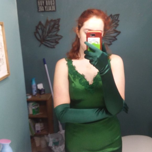 Meet your Posher, Brooke - Picture 3 of 5